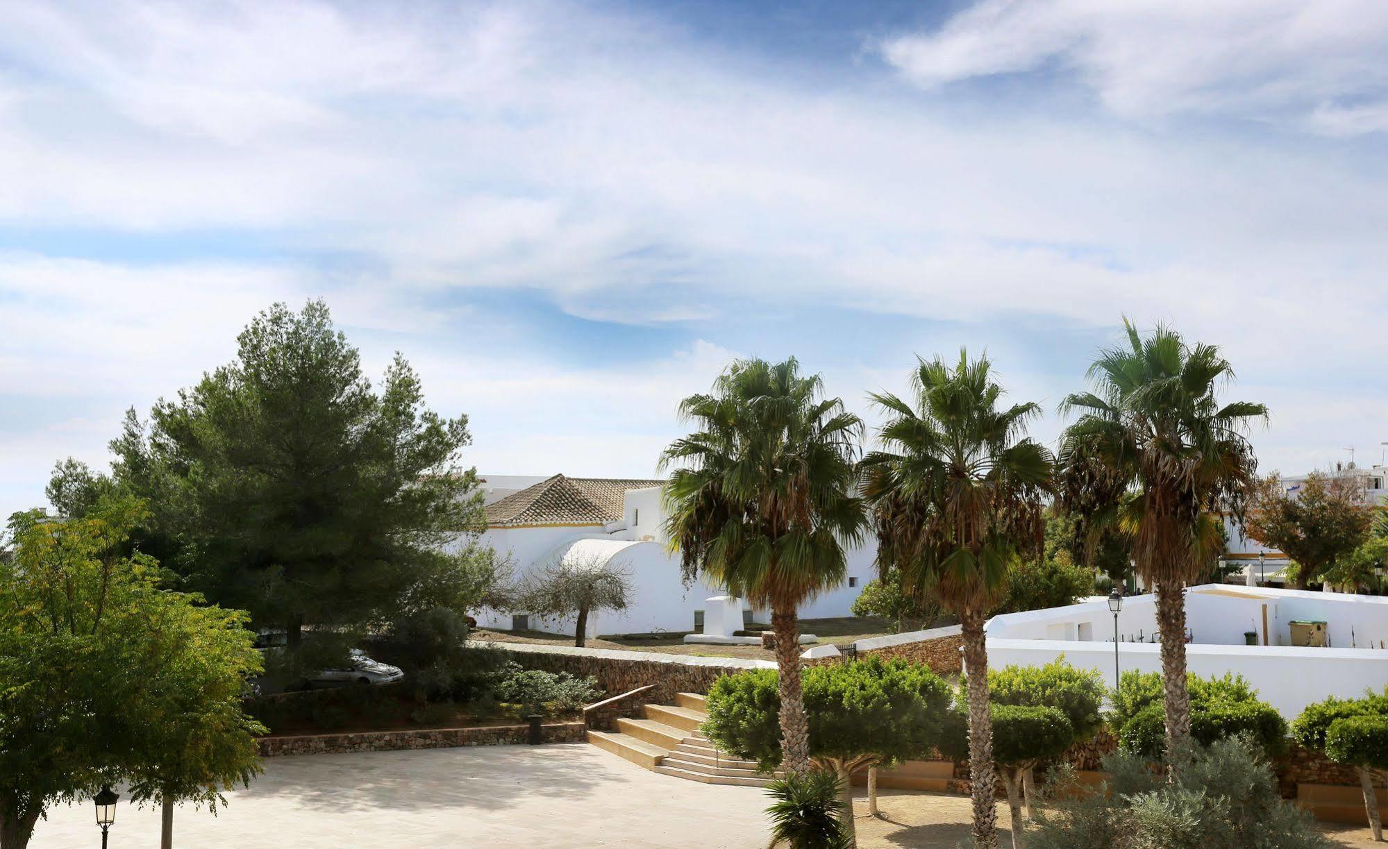 Gatzara Suites Santa Gertrudis Santa Gertrudis  Екстер'єр фото