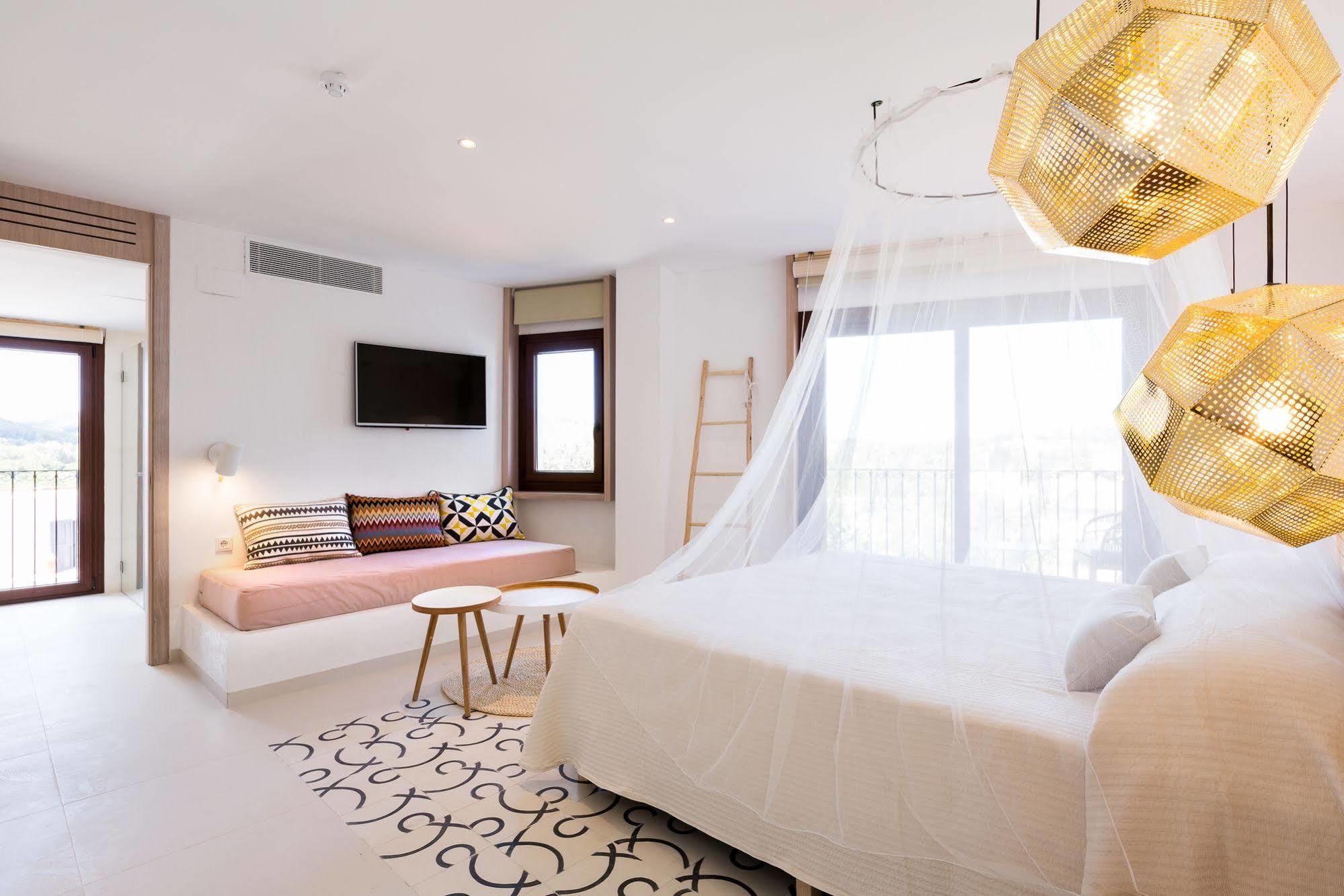 Gatzara Suites Santa Gertrudis Santa Gertrudis  Екстер'єр фото