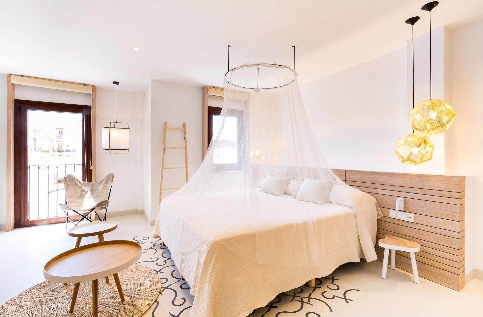 Gatzara Suites Santa Gertrudis Santa Gertrudis  Екстер'єр фото